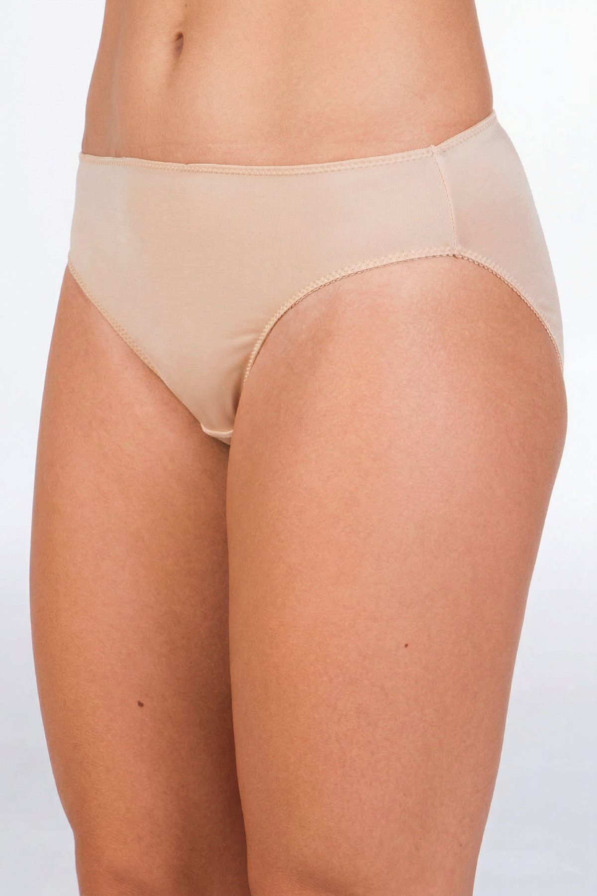 Majtki cieliste lycra
