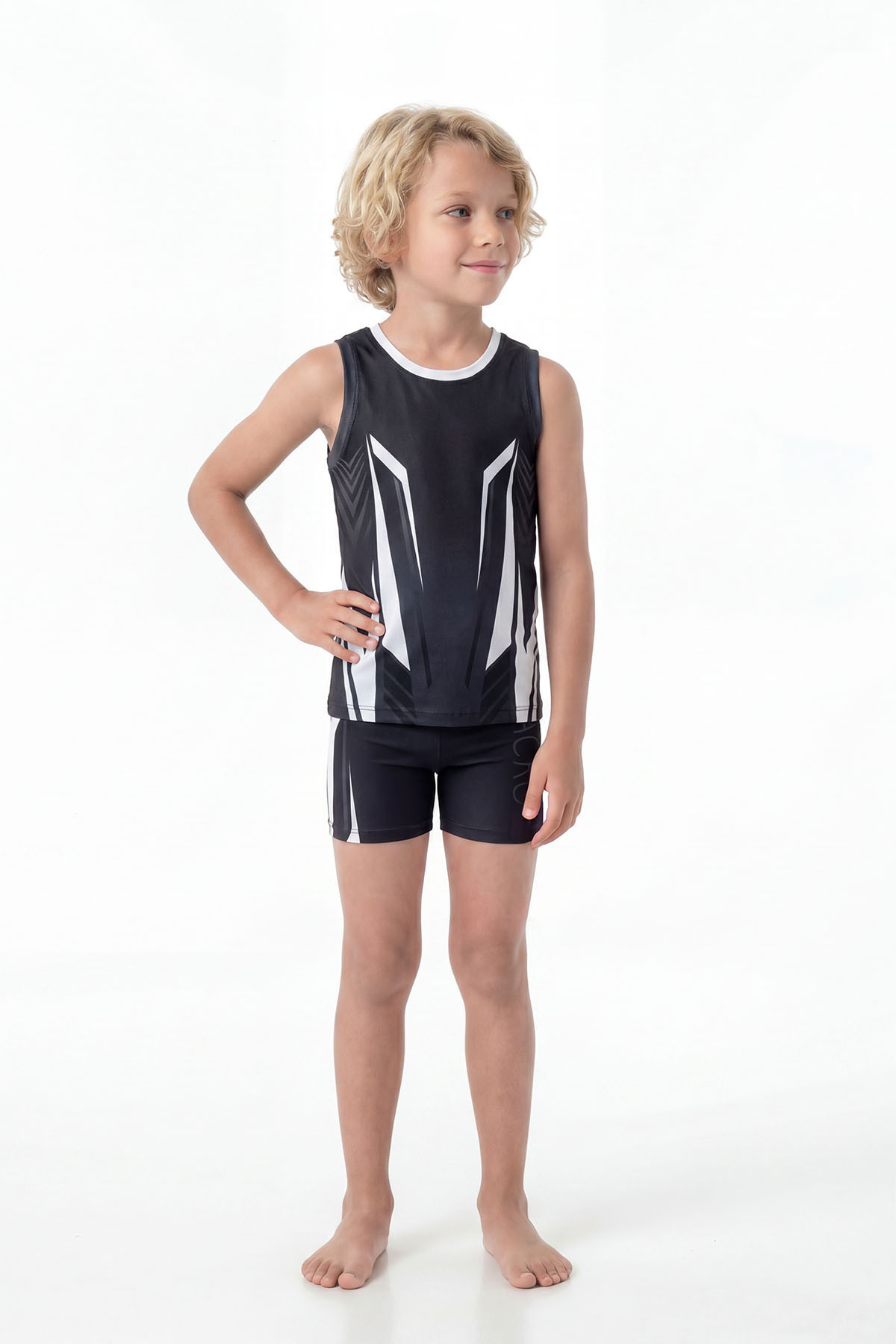 Boys set VALOR short